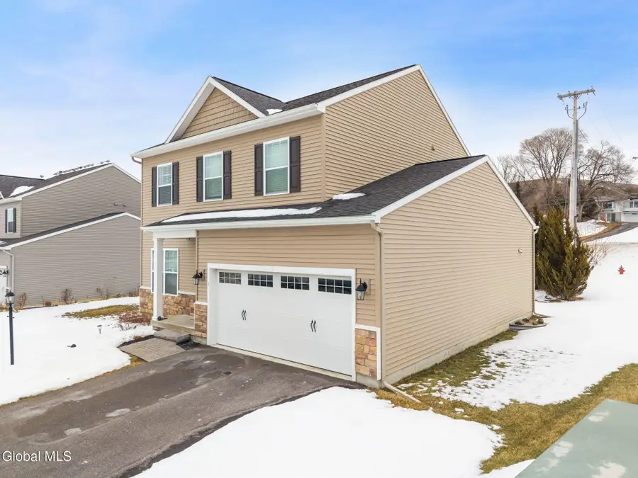 1 Cove Road, Colonie, NY 12047 - #3