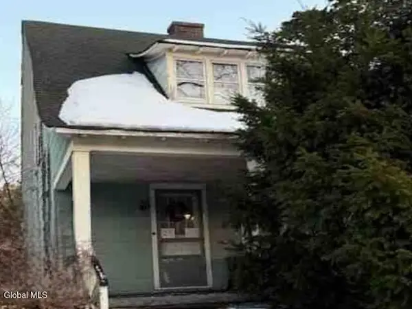 25 Bar Beach Road, Port Washington North, NY 11050