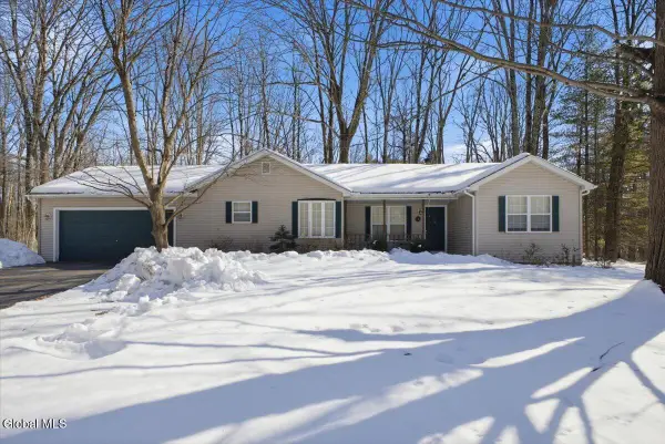 11 Schuyler Way, Northumberland, NY 12831