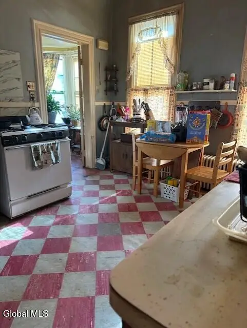 16 Jackson Street, Amsterdam, NY 12010 - #3