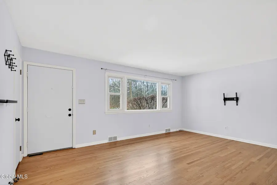 1165 Cresse Avenue, Schenectady, NY 12309 - #3