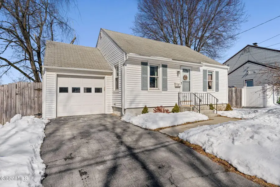 28 Rooney Avenue, Colonie, NY 12205 - #2