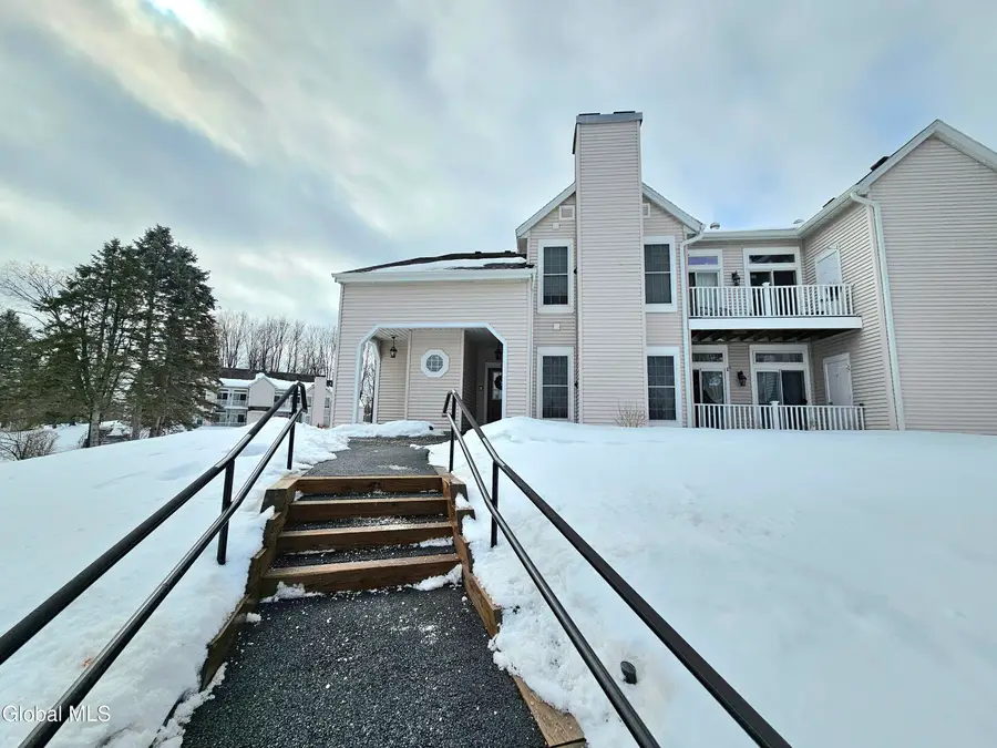 413 Diamond Rock Circle, Troy, NY 12182 - #3