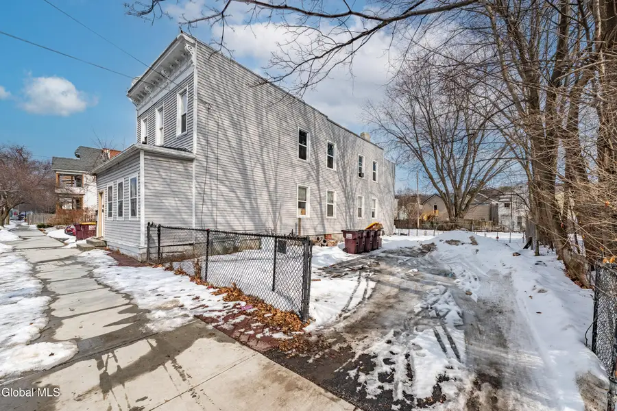 48 5th Avenue, Troy, NY 12180 - #2