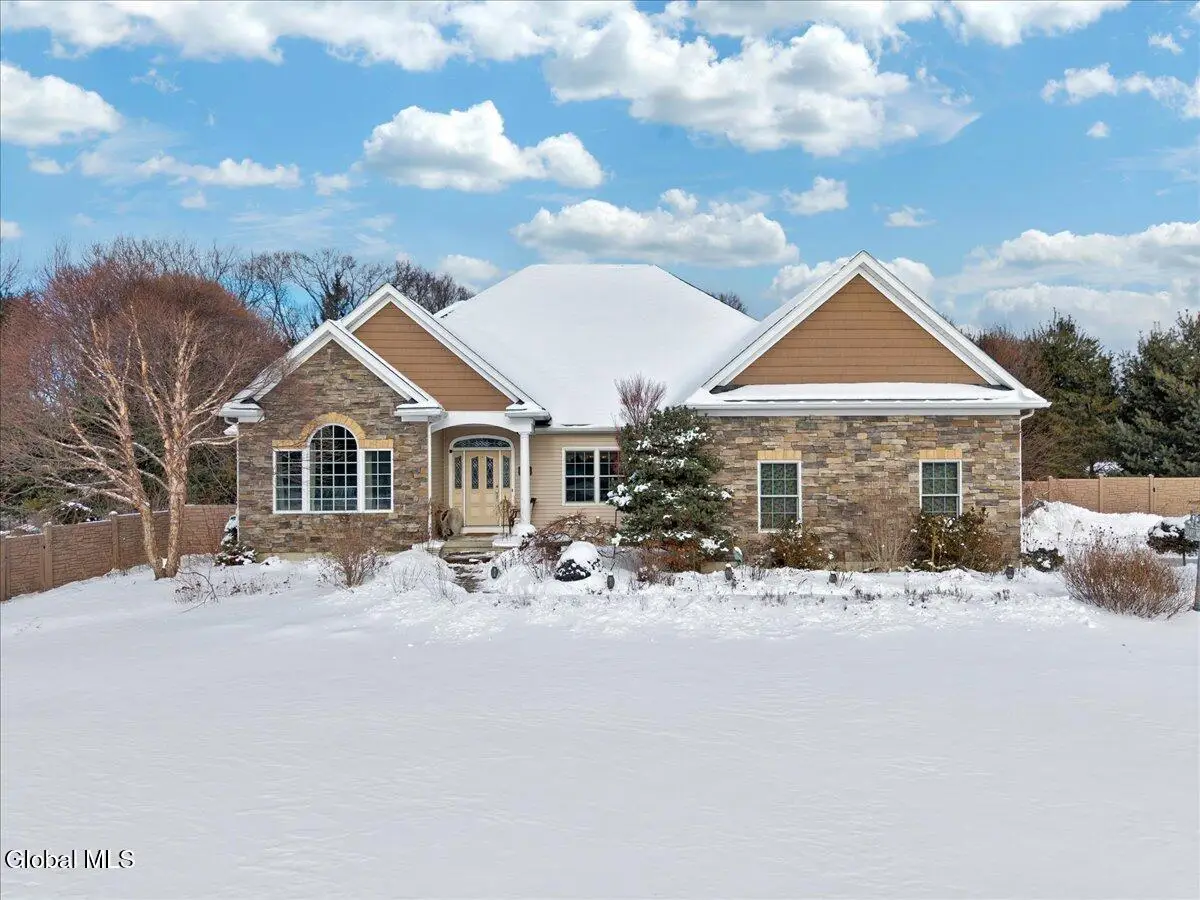 21 Estate Drive, Schodack, NY 12033 - #1