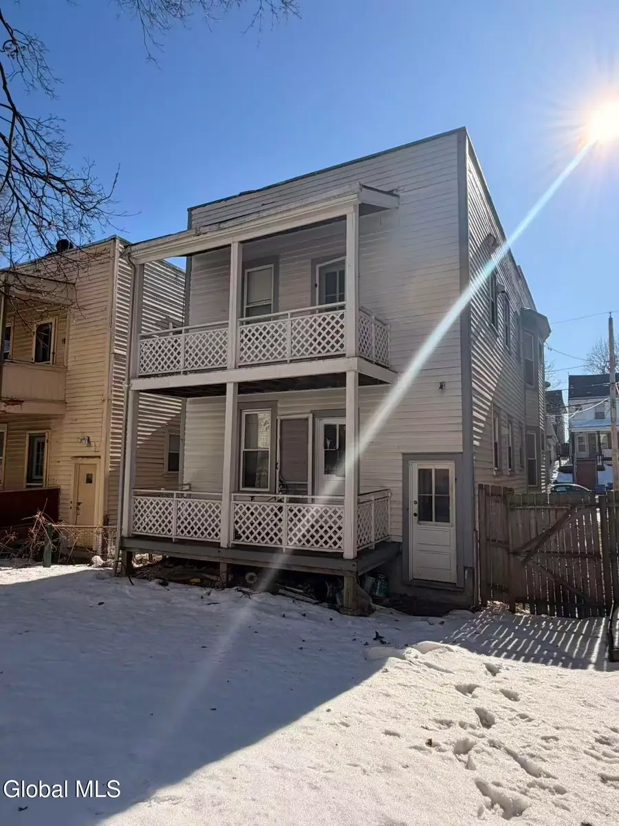 637 Myrtle Avenue, Albany, NY 12208 - #2