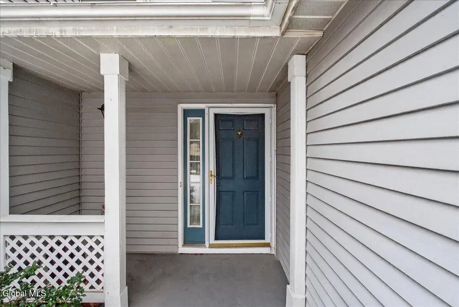 38 Stoney Creek Drive, Clifton Park, NY 12065 - #2