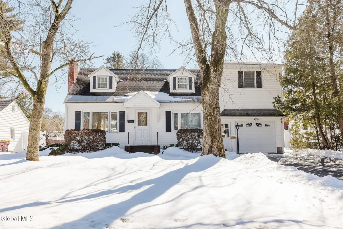 31 Miles Standish Road, Rotterdam, NY 12306 - #1