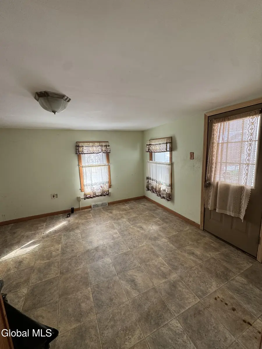 134 N Main Street, Mechanicville, NY 12118 - #3