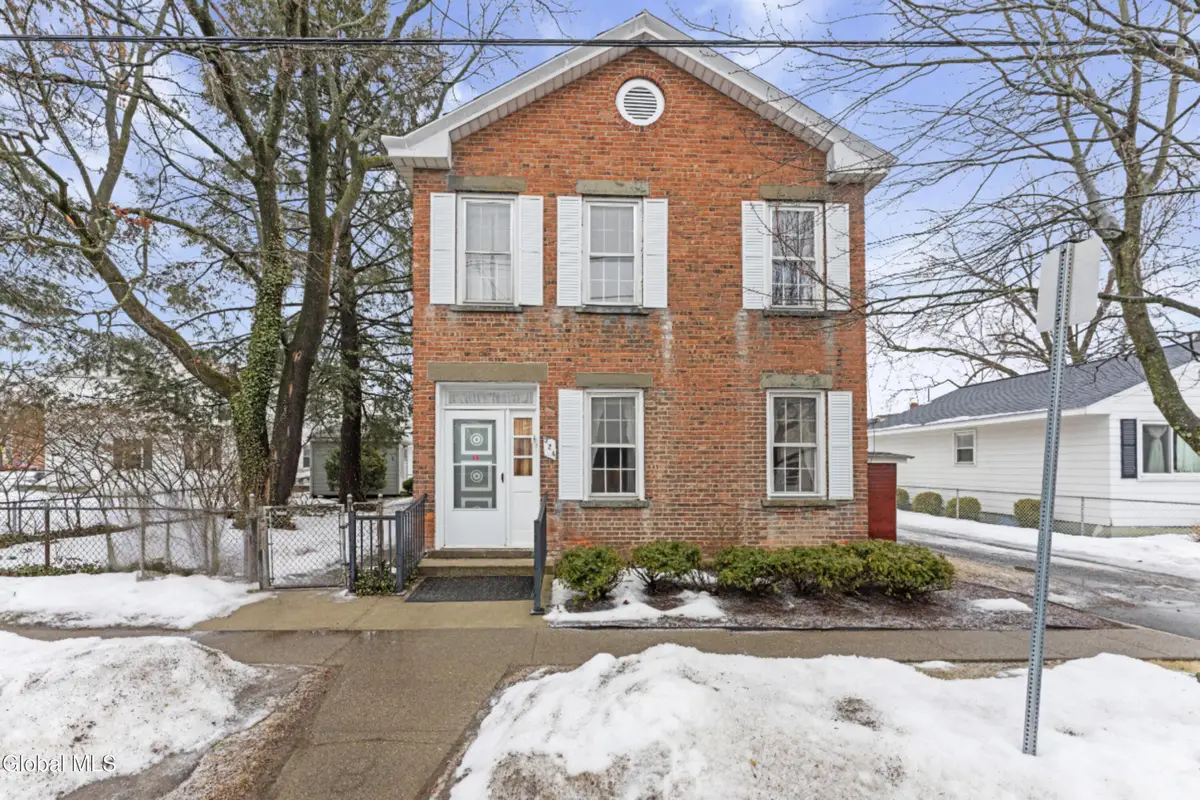 324 2nd Avenue, Watervliet, NY 12189 - #1