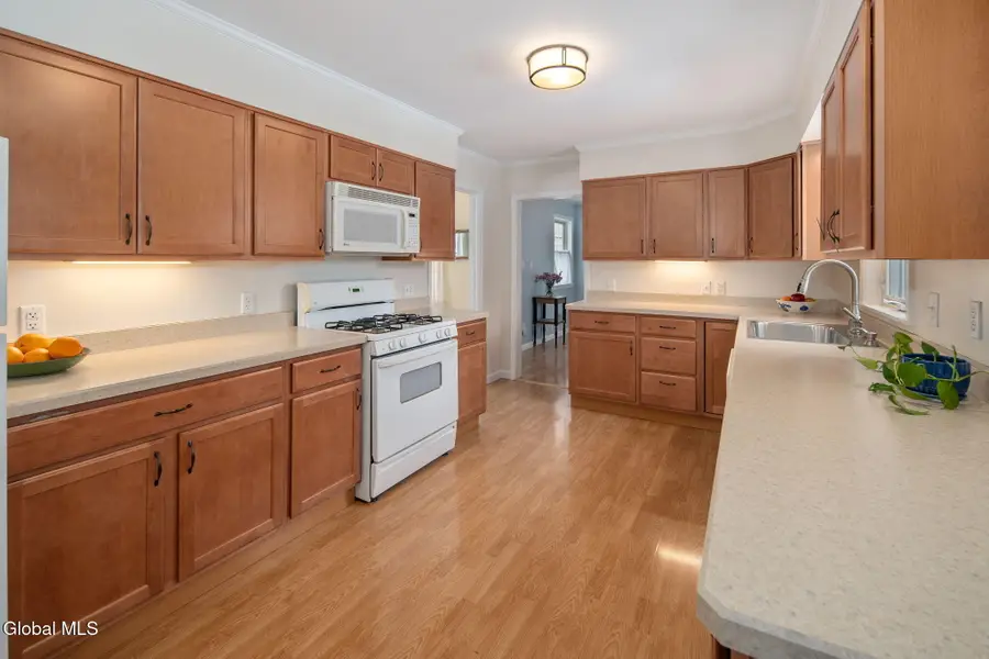 27 Croswell Street, Albany, NY 12206 - #3