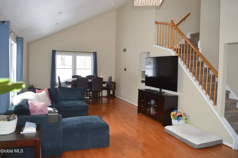 23 Ponderosa Drive, Halfmoon, NY 12065 - #2