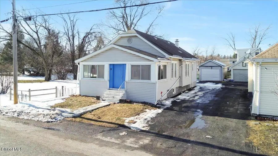 9 Elmhurst Avenue, Colonie, NY 12205 - #2