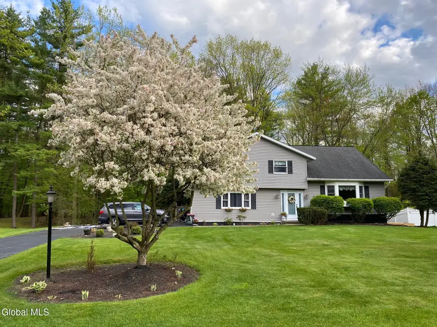 32 Guilder Place, Ballston Lake, NY 12019 - #2