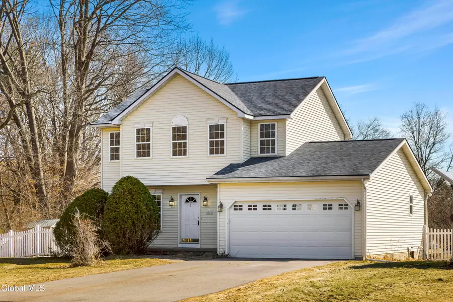 15 Tamian Pass, Malta, NY 12019 - #2