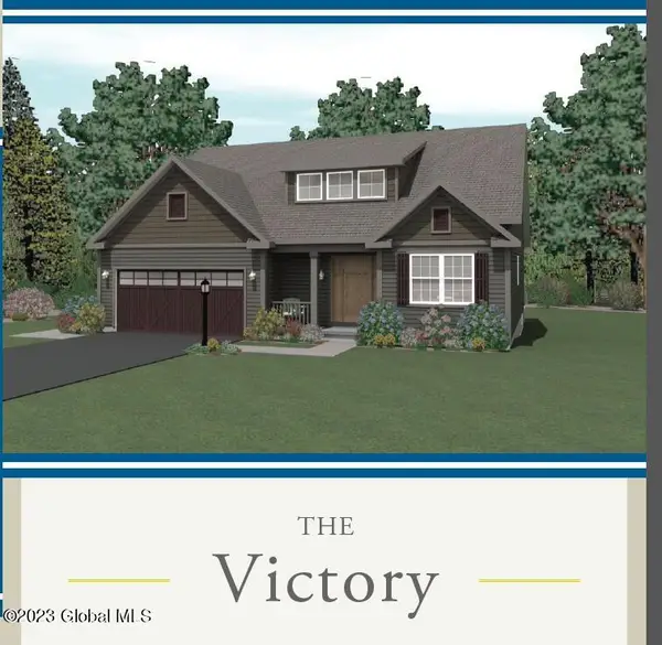 77 Lakepointe Way, Stillwater, NY 12866