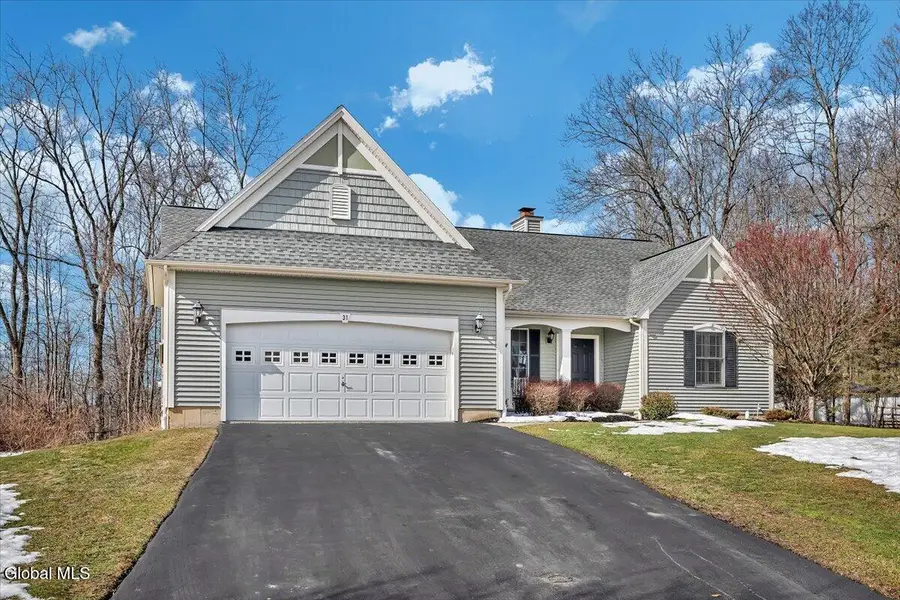 31 Summerfield Circle, Central Islip, NY 12118 - #3