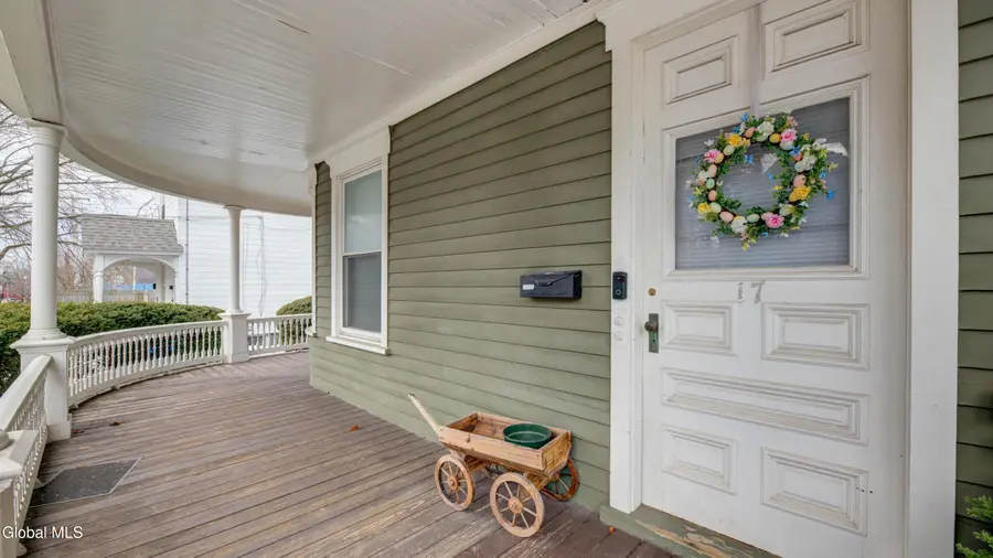 17 2nd Avenue, Gloversville, NY 12078 - #2