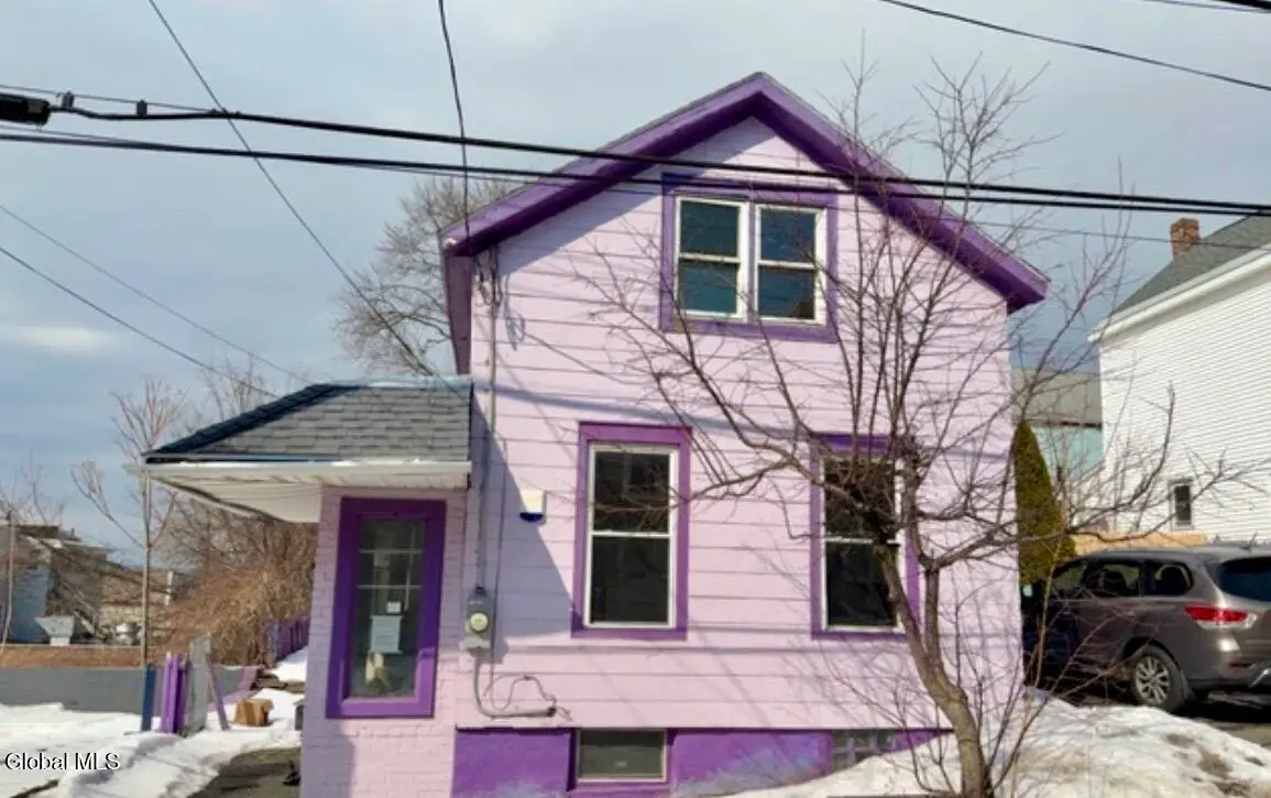 4 Close Street, Schenectady, NY 12307 - #1