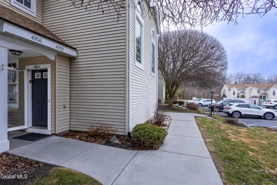 4706 Foxwood S Drive, Clifton Park, NY 12065 - #3