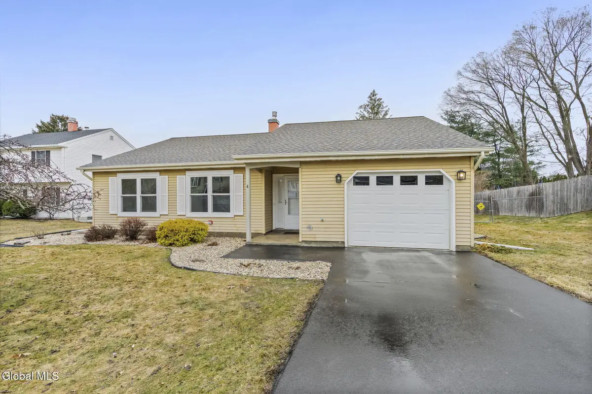 4 Deerfield Drive, Cohoes, NY 12047 - #1