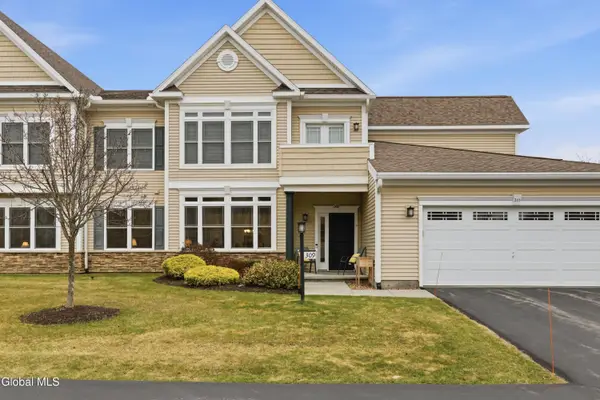 309 Lois Lane, Niskayuna, NY 12304