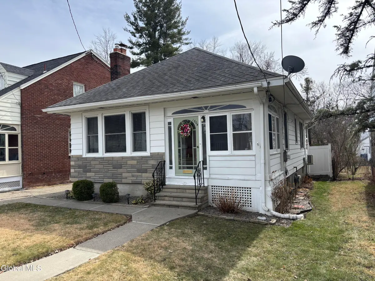 1604 Washington Avenue, Rensselaer, NY 12144 - #1
