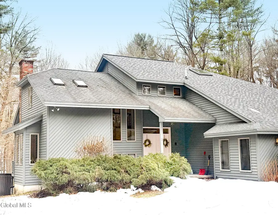 4 Van Court, Queensbury, NY 12804 - #3