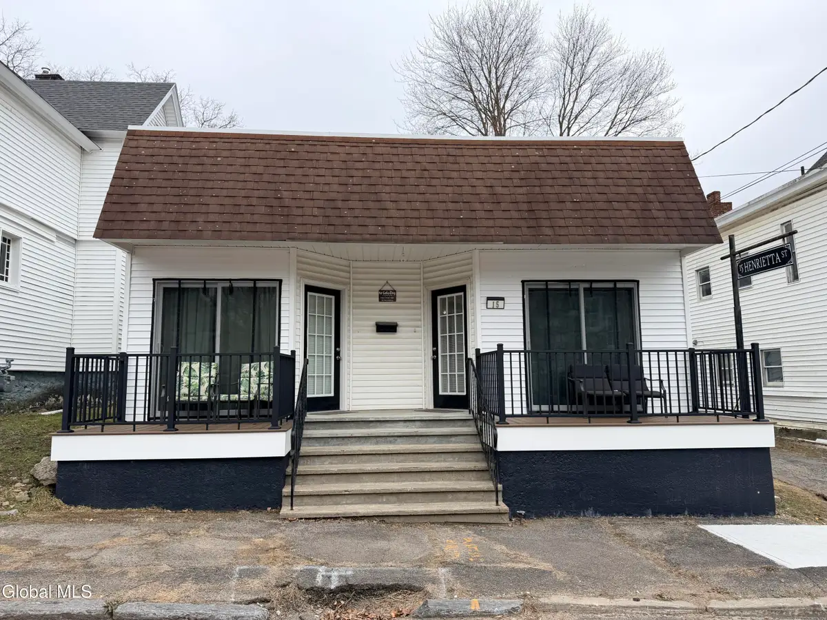 15 Henrietta Street, Amsterdam, NY 12010 - #1