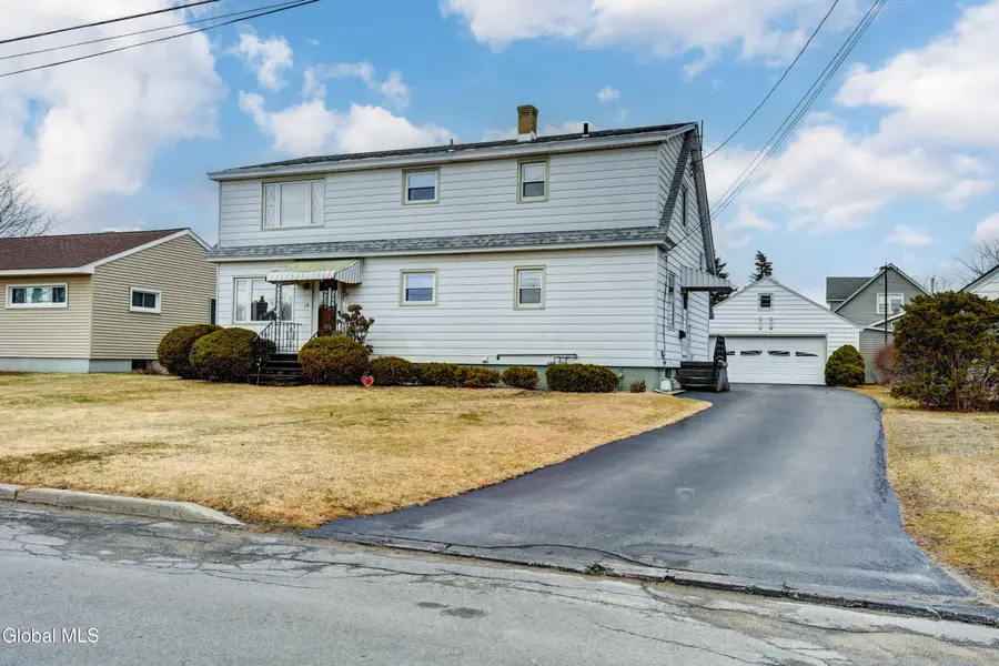 34 Cochrane Avenue, Amsterdam, NY 12010 - #2