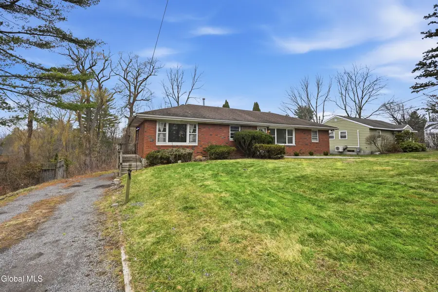 3 Hartman Road, Albany, NY 12208 - #3