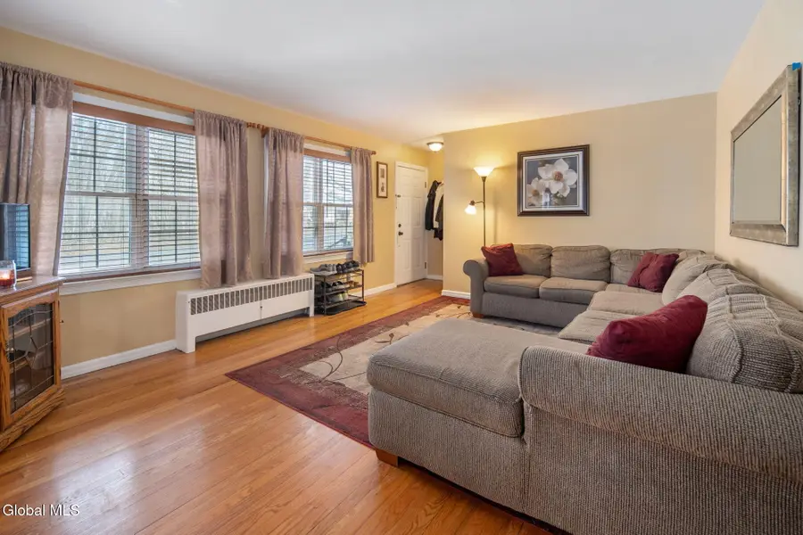 52 Hanes Street, Westmere, NY 12203 - #3