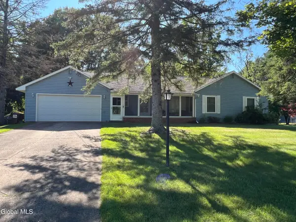 41 Glenwood Avenue, Queensbury, NY 12804