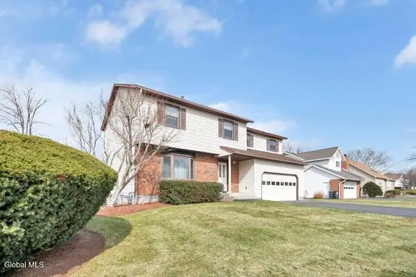 1083 Mckinley Avenue, Rotterdam, NY 12303 - #2