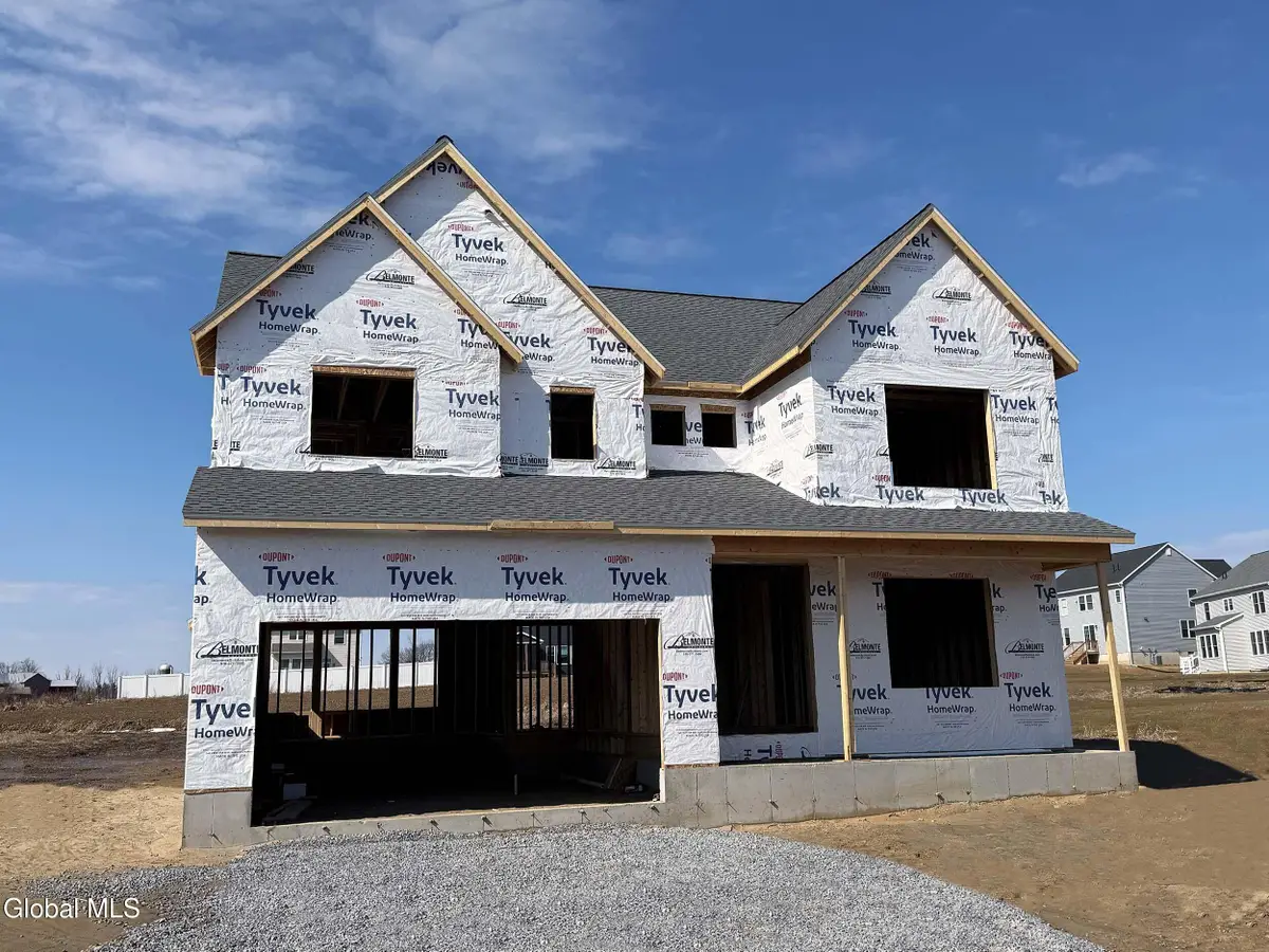 22 Magnolia Drive, Halfmoon, NY 12065 - #1