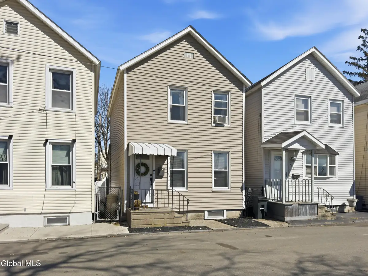 205 14th Street, Watervliet, NY 12189 - #1