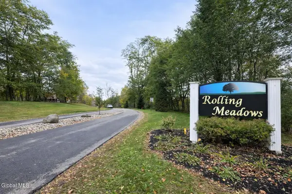 L2 Rolling Meadows Lane, Clifton Park, NY 12065