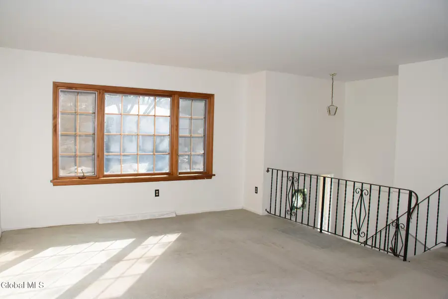 10 Meadowlark Drive, Colonie, NY 12110 - #3