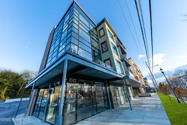 116 West Avenue #Unit 402, Saratoga Springs, NY 12866