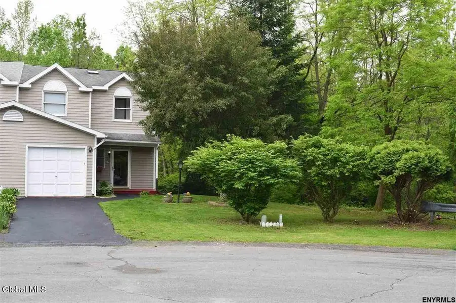 49 Cheryl Court, Troy, NY 12180 - #2