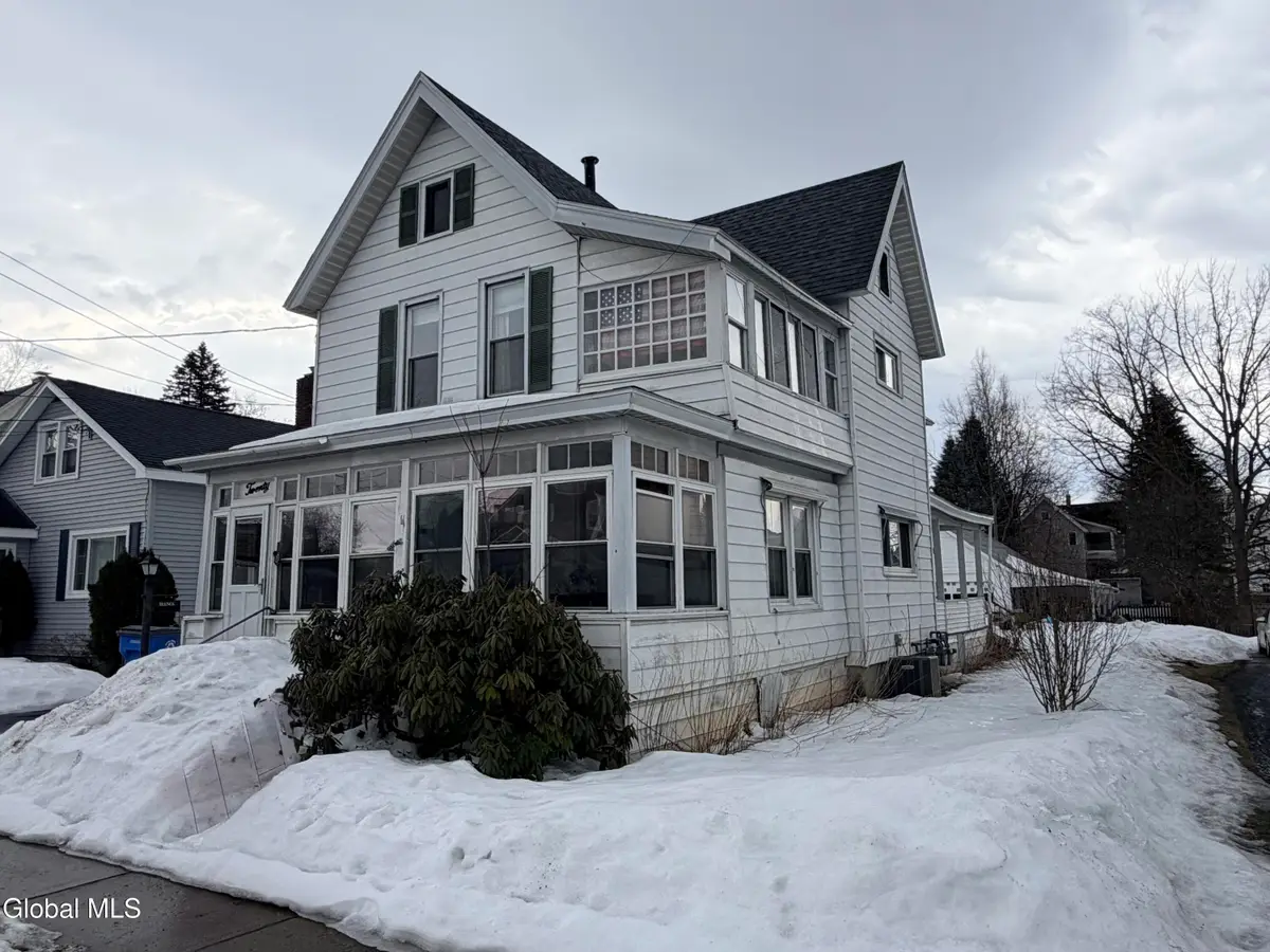 20 Franklin Street, Gloversville, NY 12078 - #1