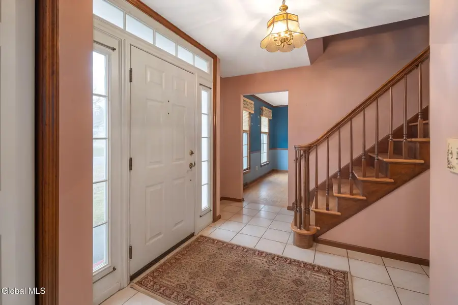 2 Georgian Terrace, Roessleville, NY 12211 - #3