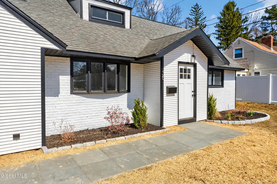 35 Knob Hill Road, Loudonville, NY 12211 - #3