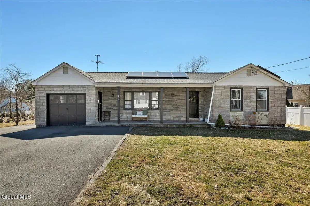 124 Beacon Road, Bethlehem, NY 12077 - #1