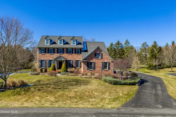 7 Shelbourne Drive, Albany, NY 12211