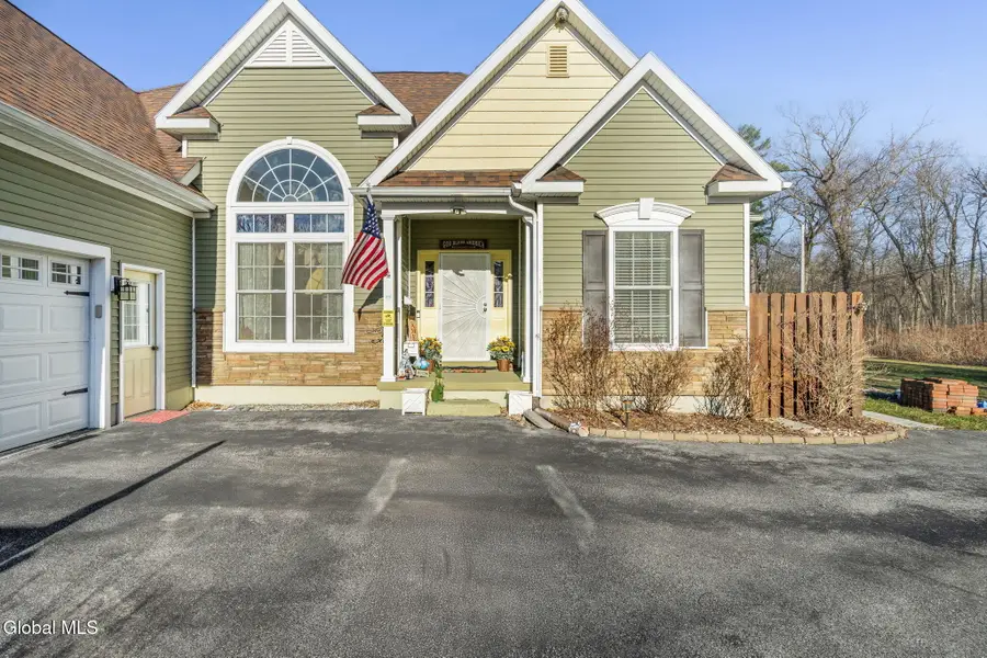 1000 Kings Road, Schenectady, NY 12303 - #3