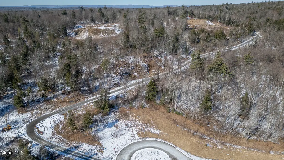 8 Vista Grande Drive, Wilton, NY 12831 - #1