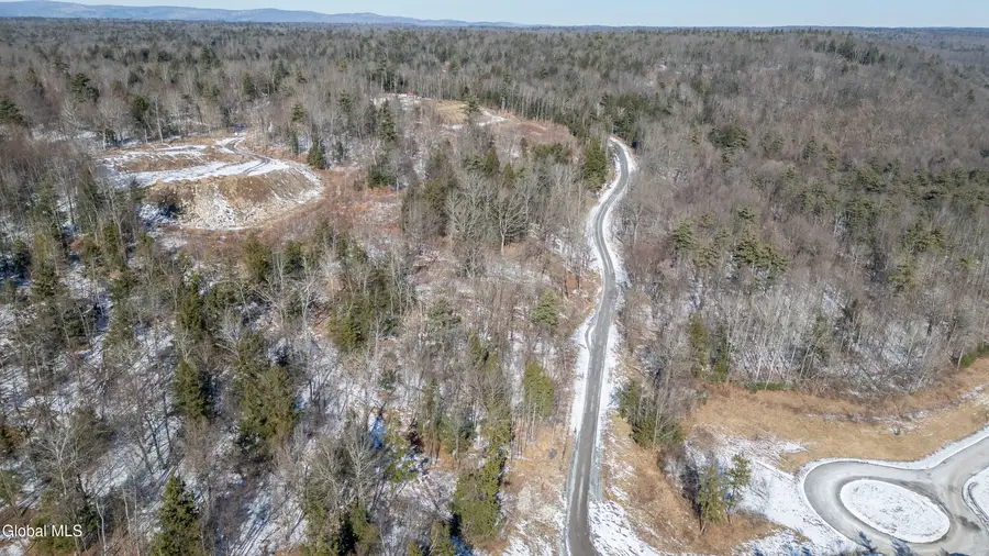 8 Vista Grande Drive, Wilton, NY 12831 - #2