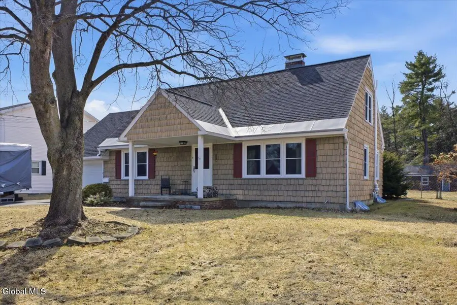 4 Washburn Street, South Glens Falls, NY 12803 - #3