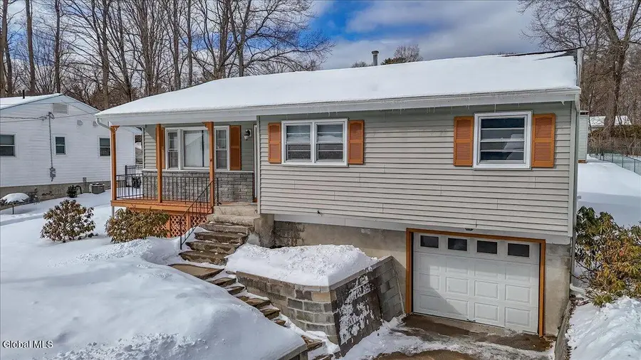 14 Sherri Drive, Saratoga Springs, NY 12866 - #2